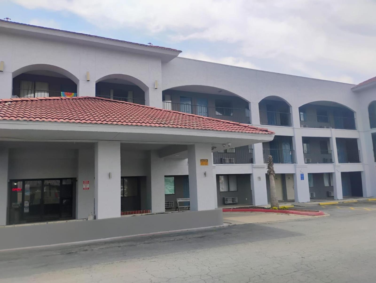 Hallmark Inn And Suites 샌안토니오 외부 사진